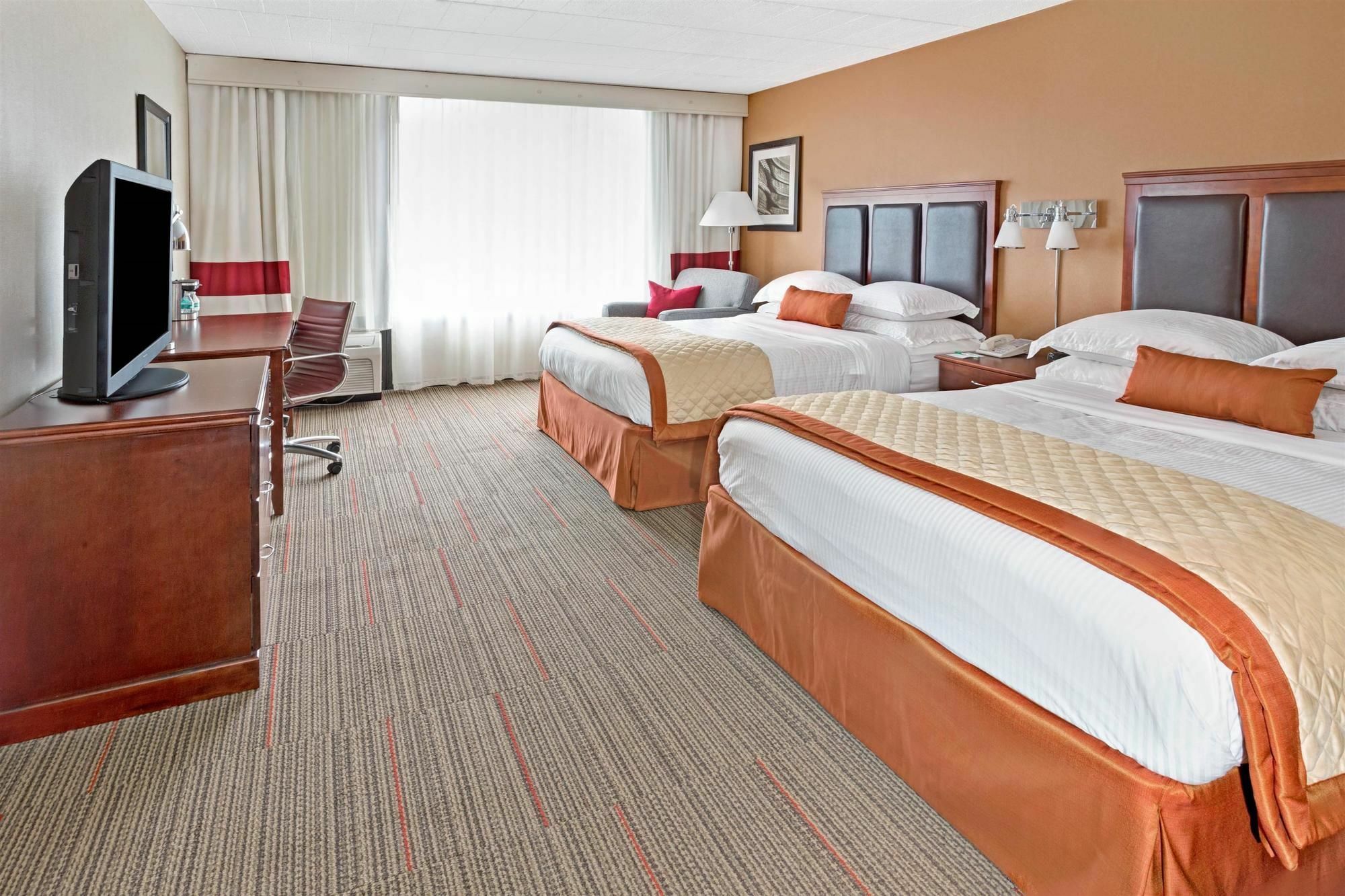 Wyndham Garden Inn Pittsburgh Airport Robinson Township Exterior foto